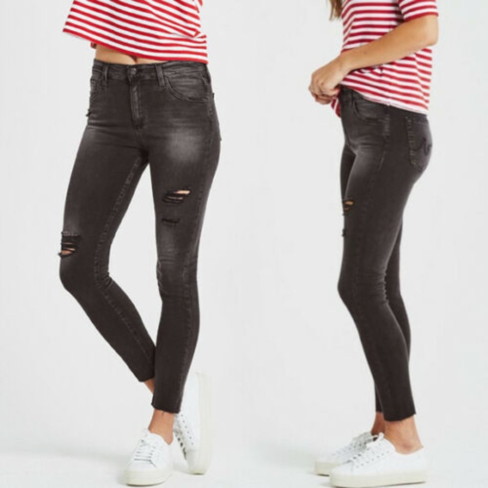 AG Farrah Skinny Ankle Distressed Jeans 31 *Note